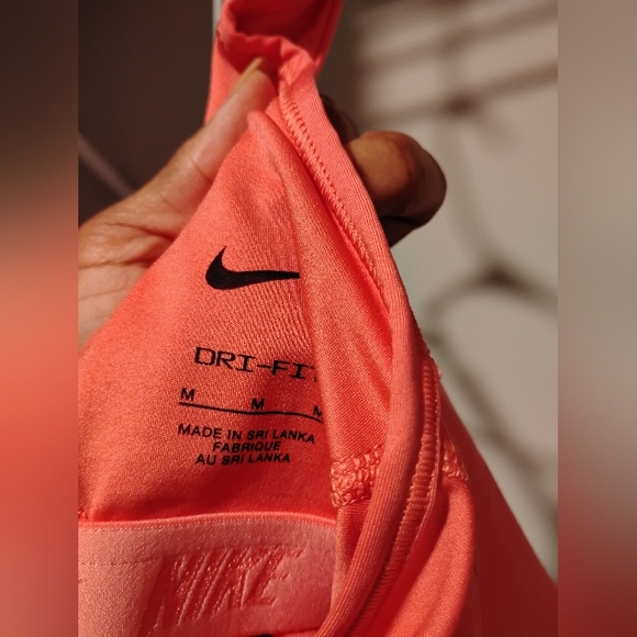 Nike DriFit Top - Picture 3 of 4